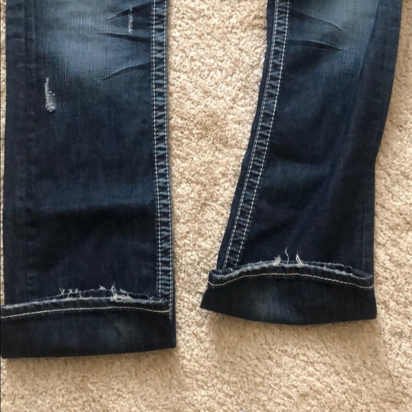 🌟Like New Silver Jeans🌟 - Picture 3 of 9